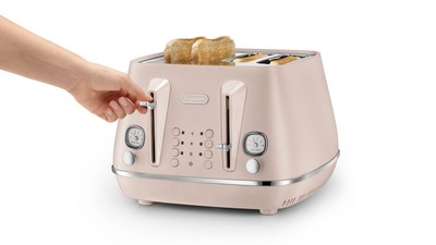 Ctin4003pk   delonghi distinta perla 4 slice toaster   rose %282%29